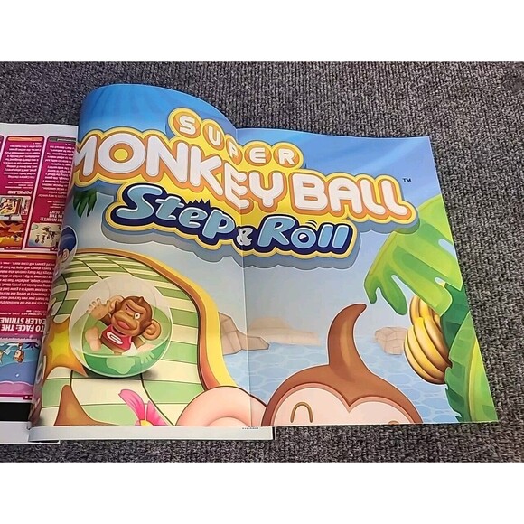 Nintendo Power Volume 251 February 2010 Magazine Complete w/ Card & Inserts - Picture 4 of 8